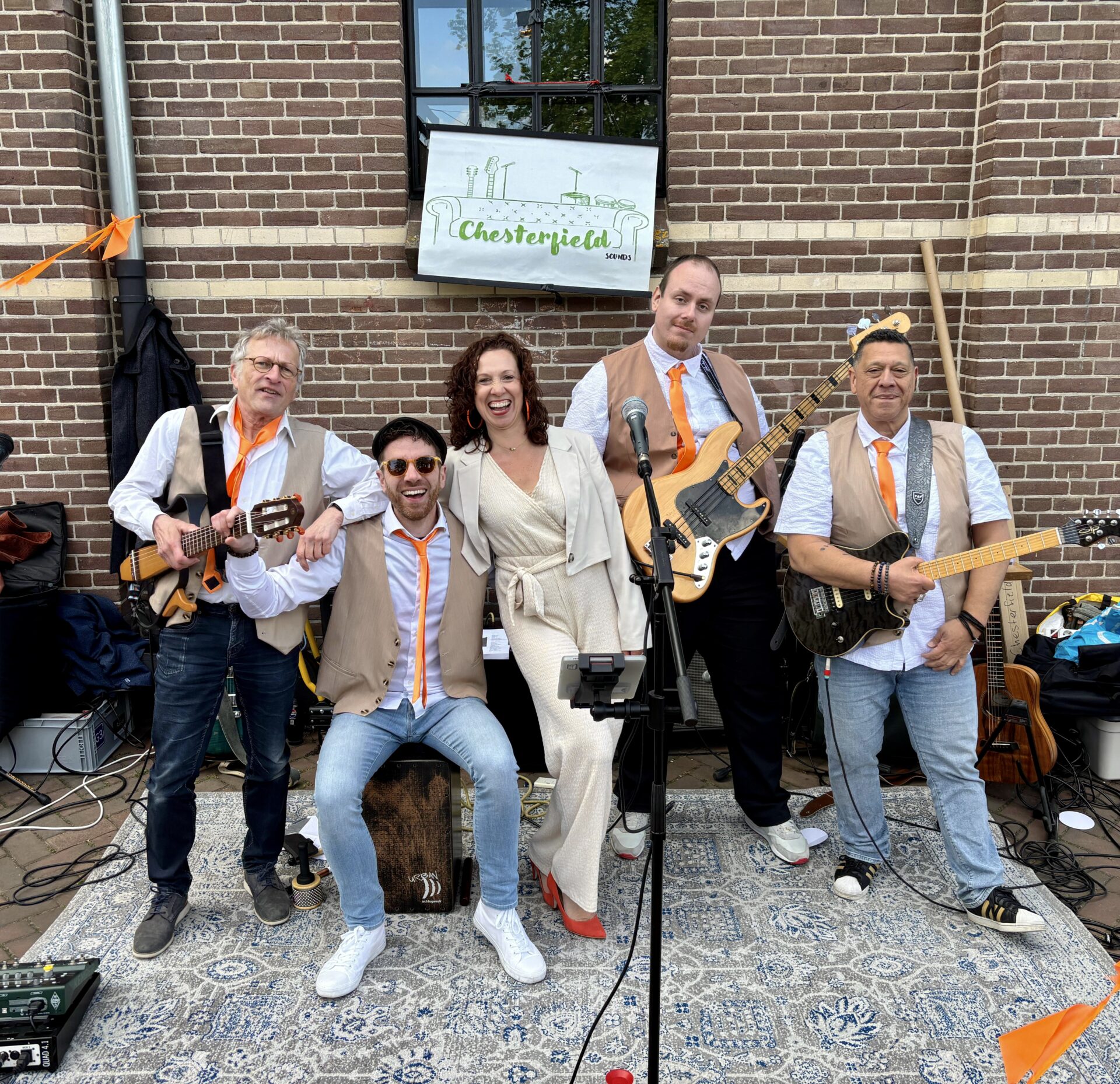 Chesterfield Gluren bij de Buren - Buurten in de Fabriek