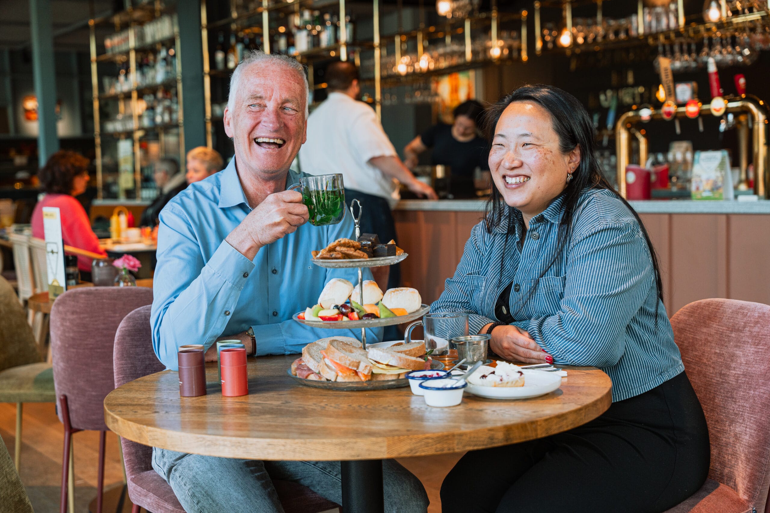 High tea met vrienden en familie