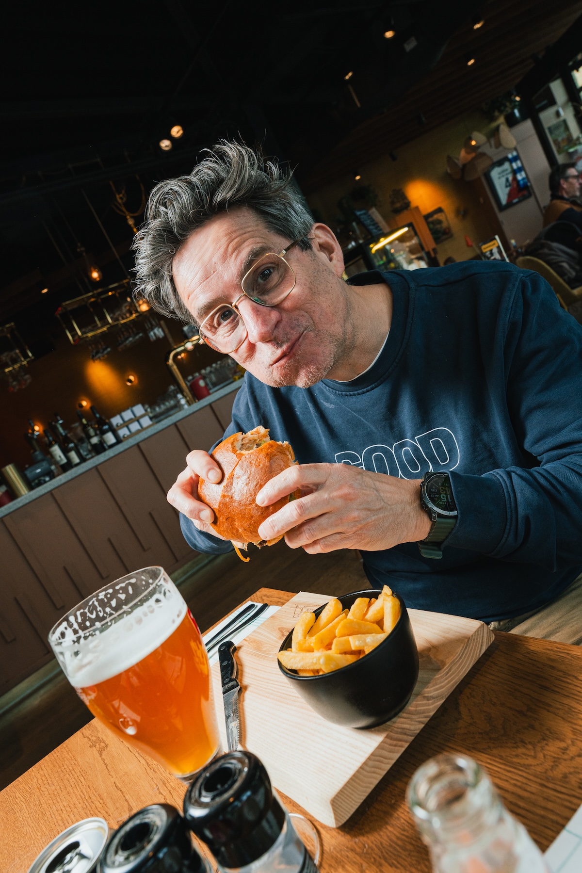 Buurten in de Gaard hamburger eten